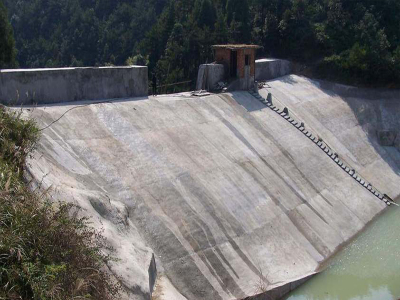 大坝混凝土加固